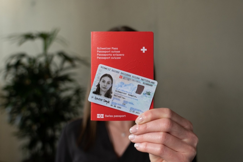 Neuer Schweizer Pass und Identitätskarte
